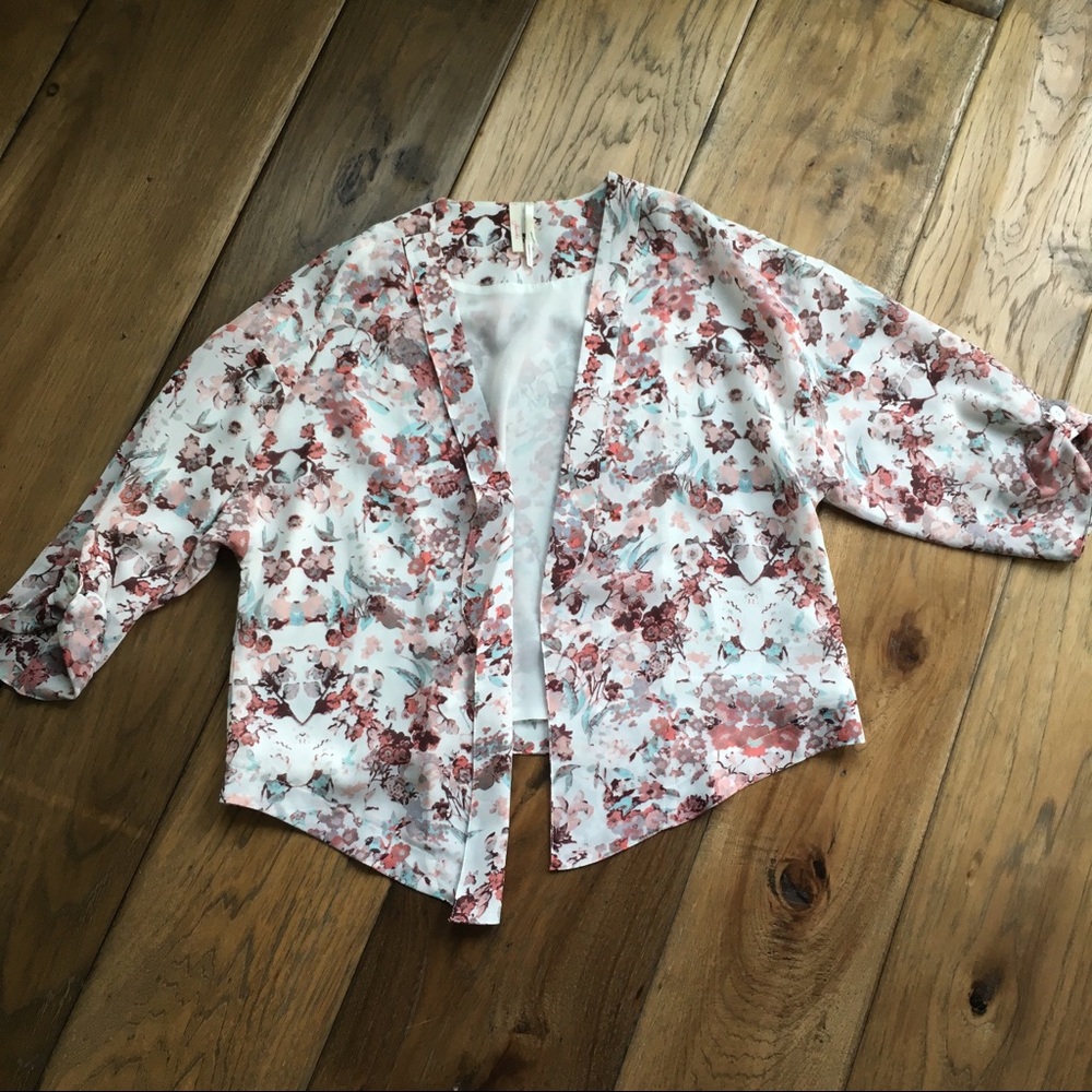 Frenchi cropped unstructured floral blazer